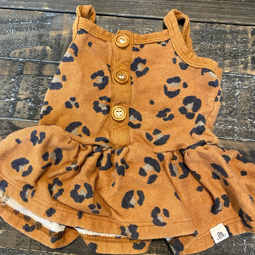 Lulu & Roo cheetah peplum tank 6-12 month